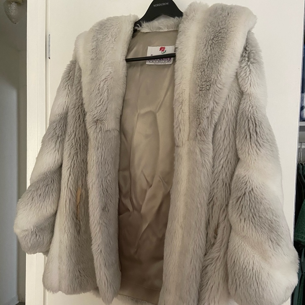 70’s/80’s faux fur fashion coat!!!